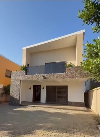 Ensuite 3bedroom House